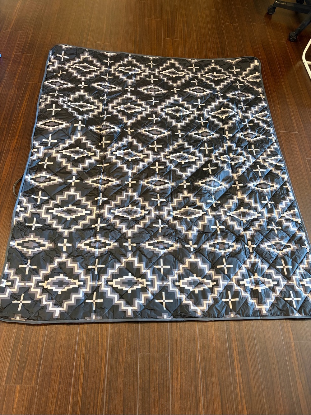 Pendleton outdoor blanket - Picture 2 of 4
